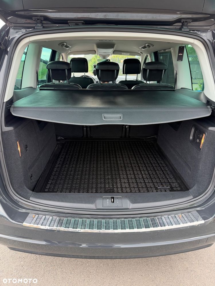 Volkswagen Sharan - 13