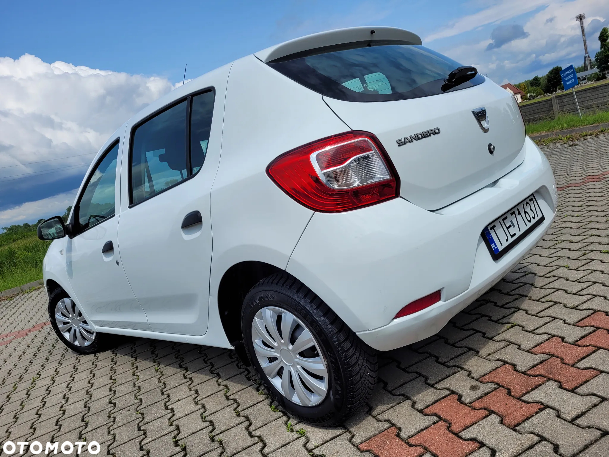 Dacia Sandero 1.2 16V 75 Laureate - 7