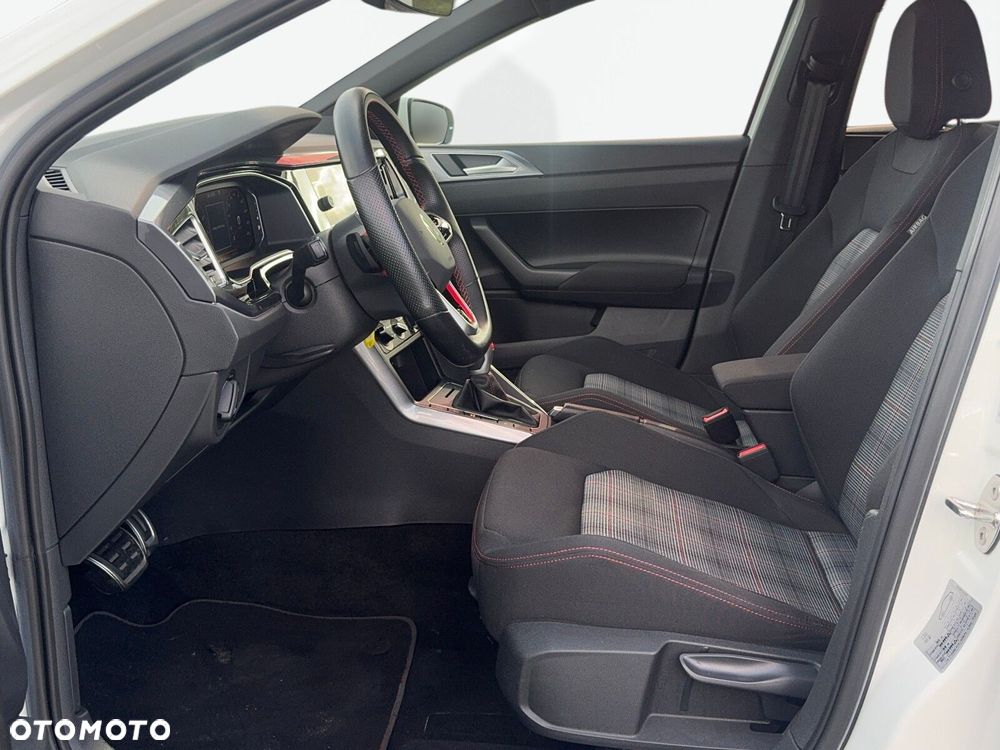Volkswagen Polo - 10