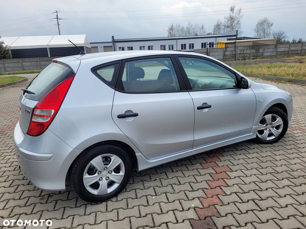 Hyundai i30 1.4 Blue Comfort - 12