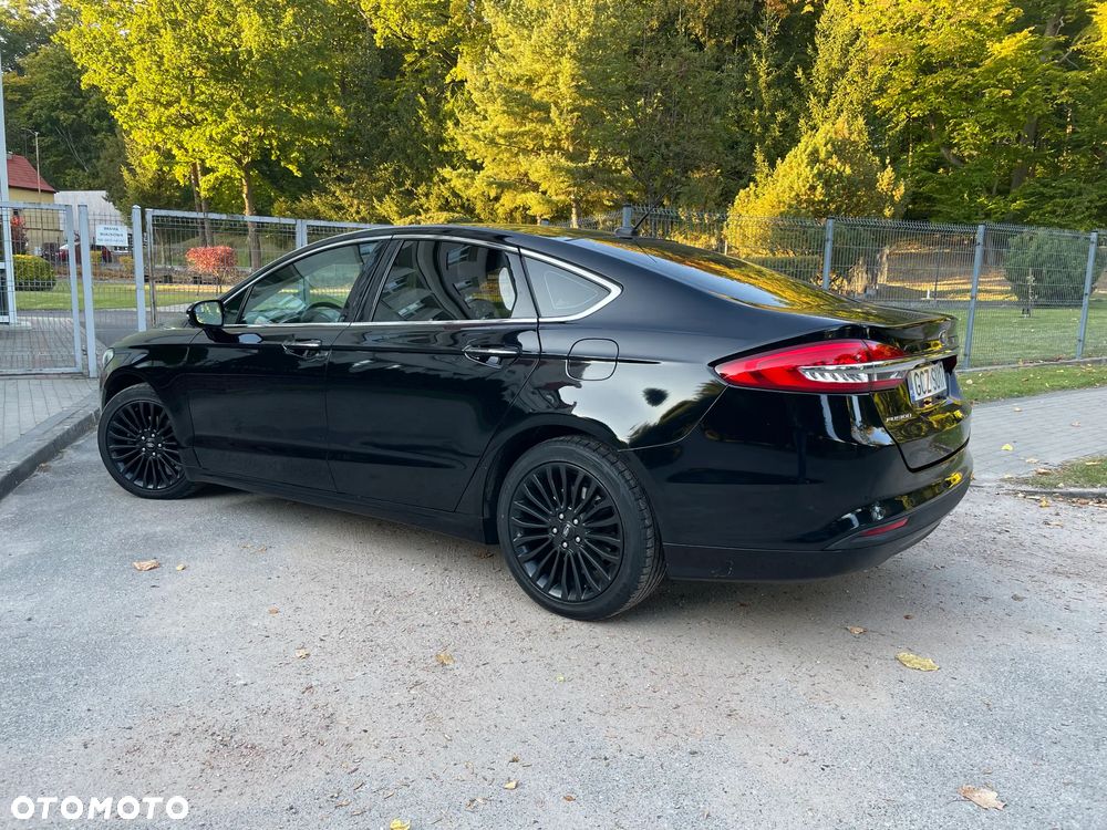 Ford Fusion - 4