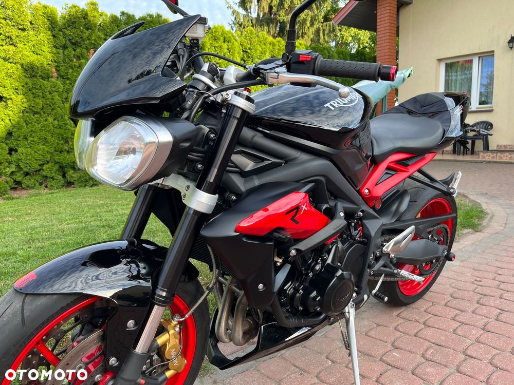 Triumph Street Triple - 29
