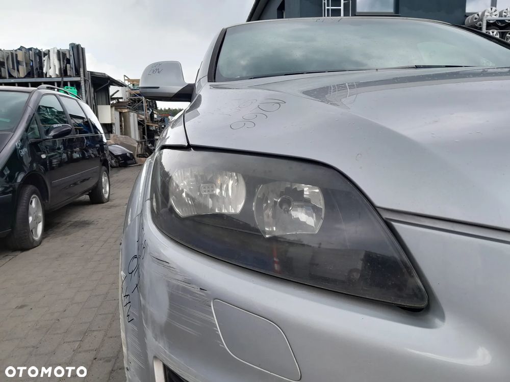 AUDI Q7 LAMPA REFLEKTOR PRAWA PRZEDNIA PRAWY PRZÓD