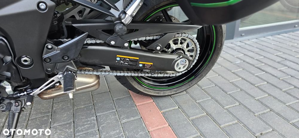 Kawasaki Ninja 1000 SX - 36