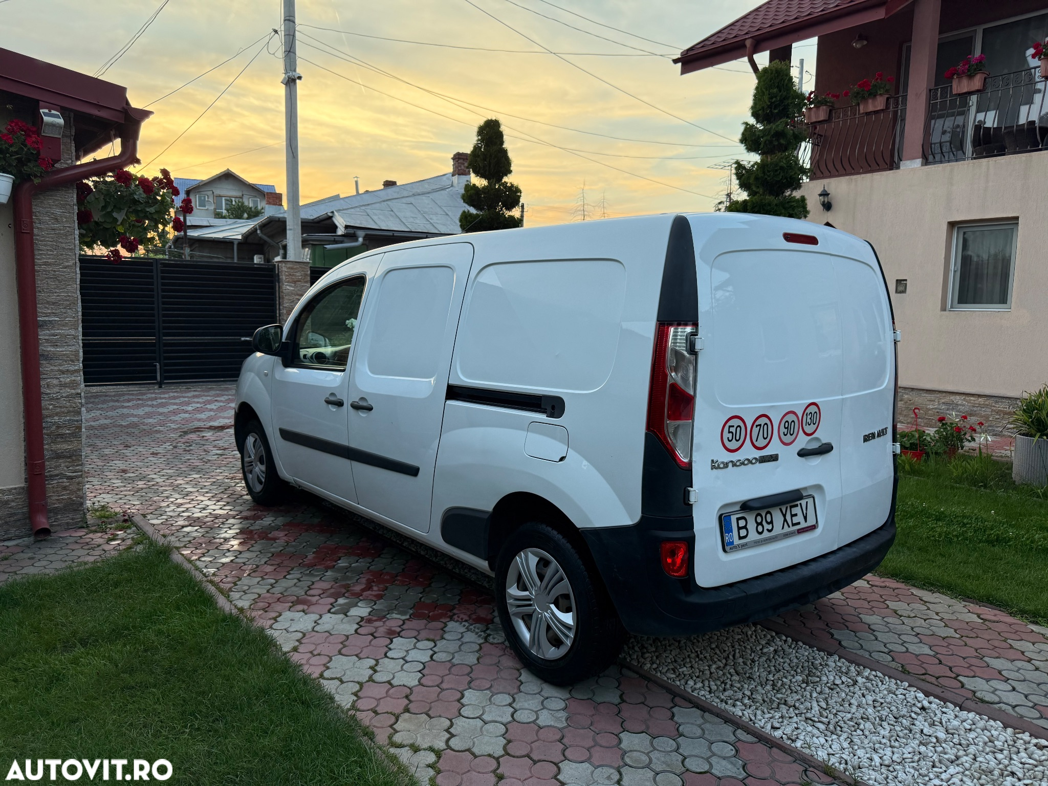 Volkswagen Caddy - 5