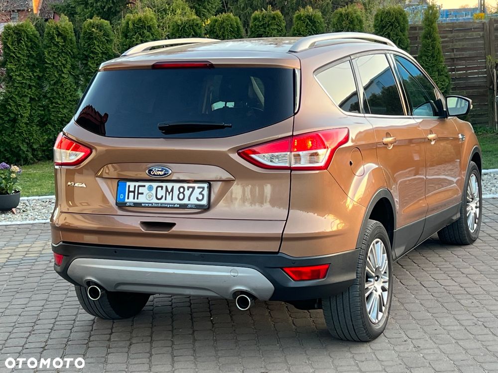 Ford Kuga 2.0 TDCi 2x4 Titanium - 10