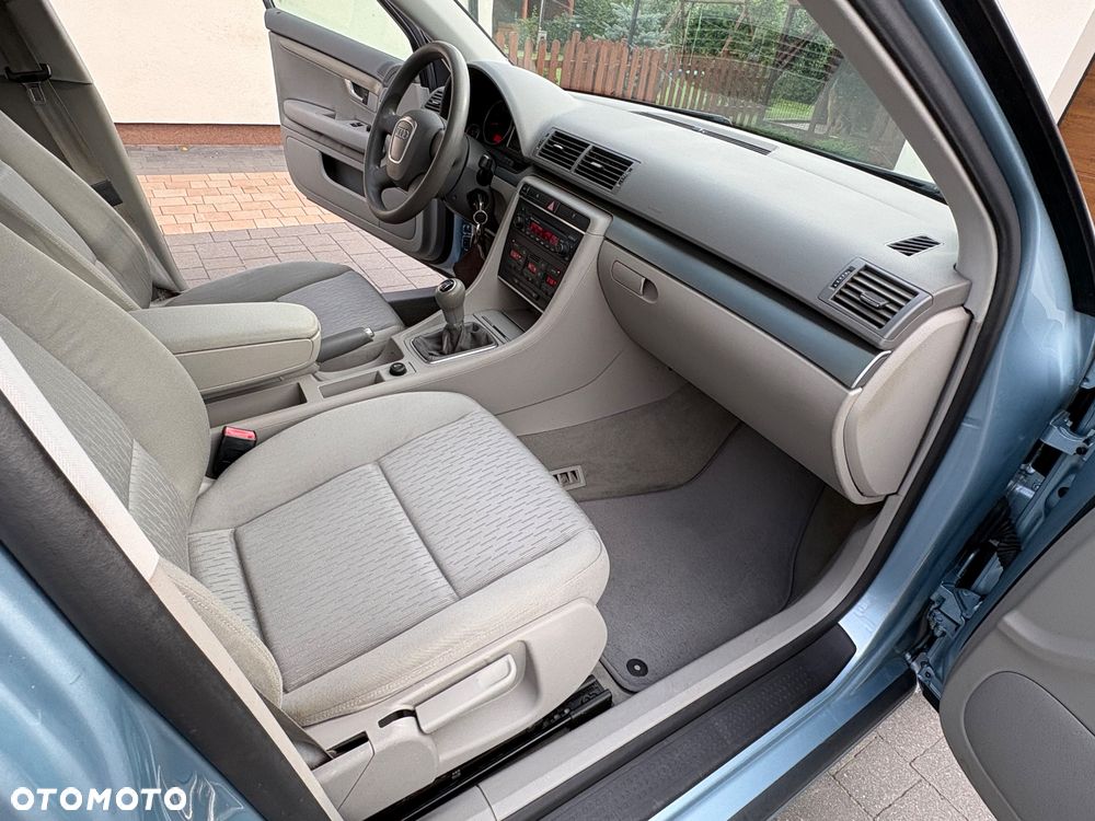 Audi A4 Limousine 1.6 - 19