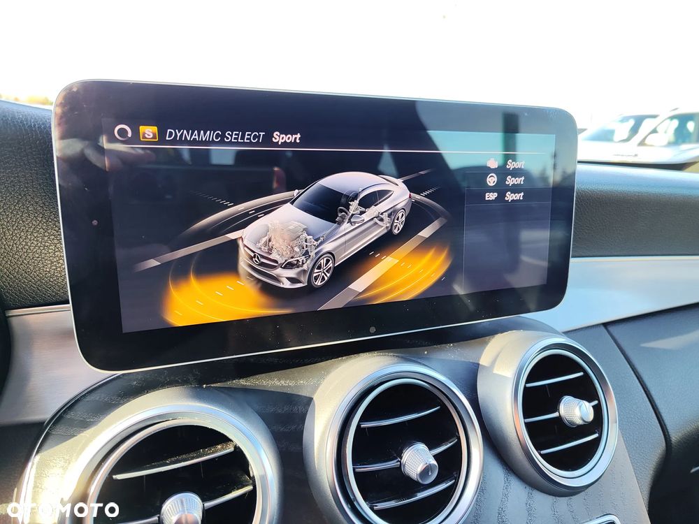 Mercedes-Benz Klasa C 220 d 9G-TRONIC AMG Line Plus - 16