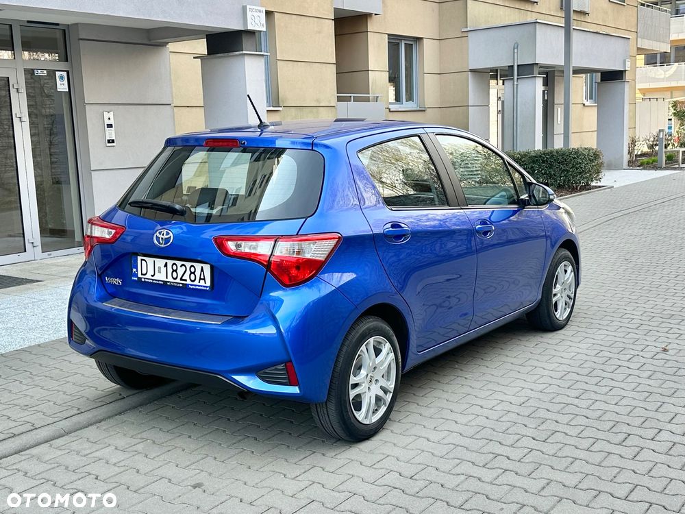 Toyota Yaris 1.5 Premium - 4