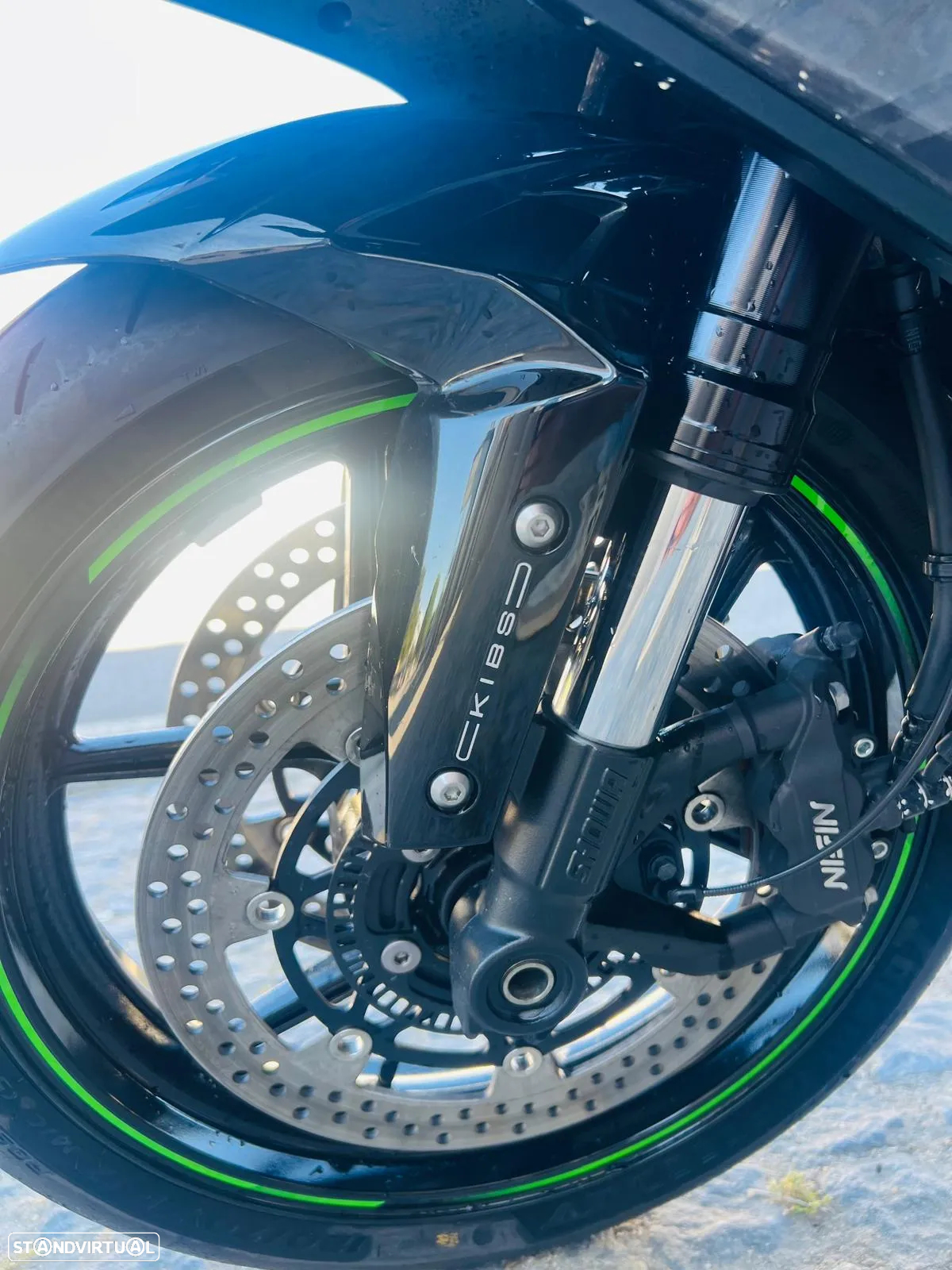 Kawasaki ZX -6r - 8