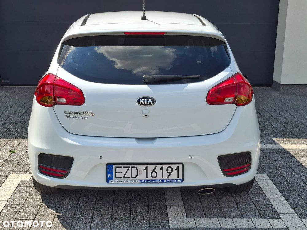 Kia Ceed 1.4 CVVT Attract plus - 13