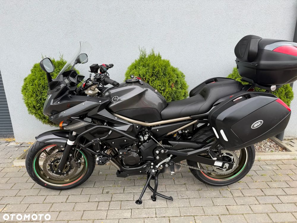 Yamaha XJ - 37