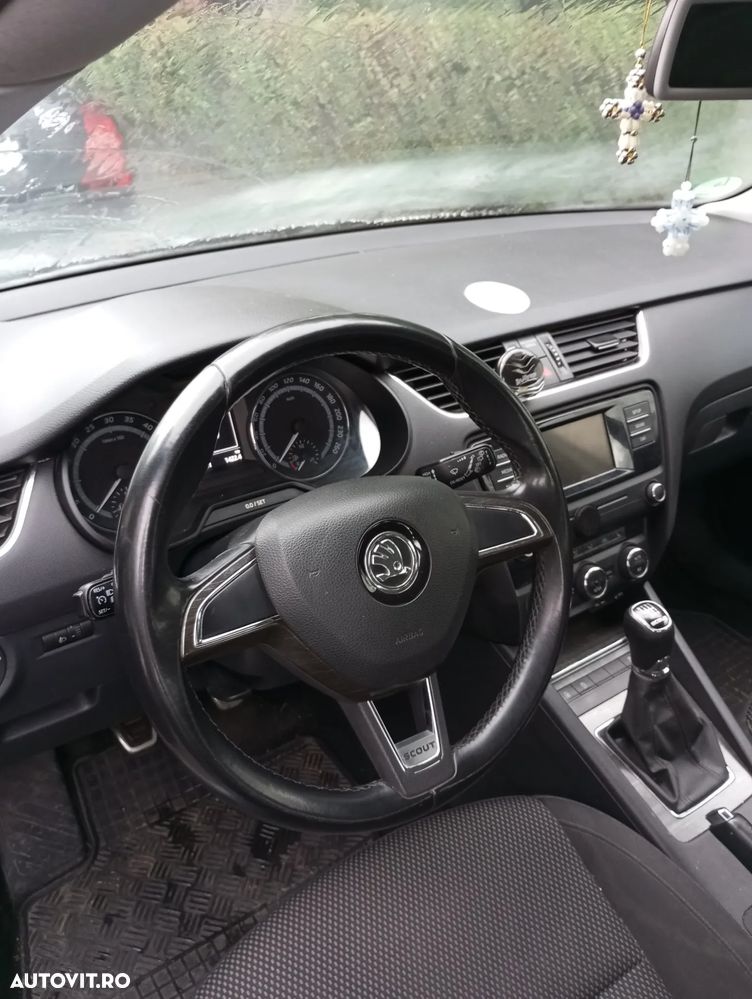 Skoda Octavia 2.0 TDI (Green tec) 4x4 Scout - 4