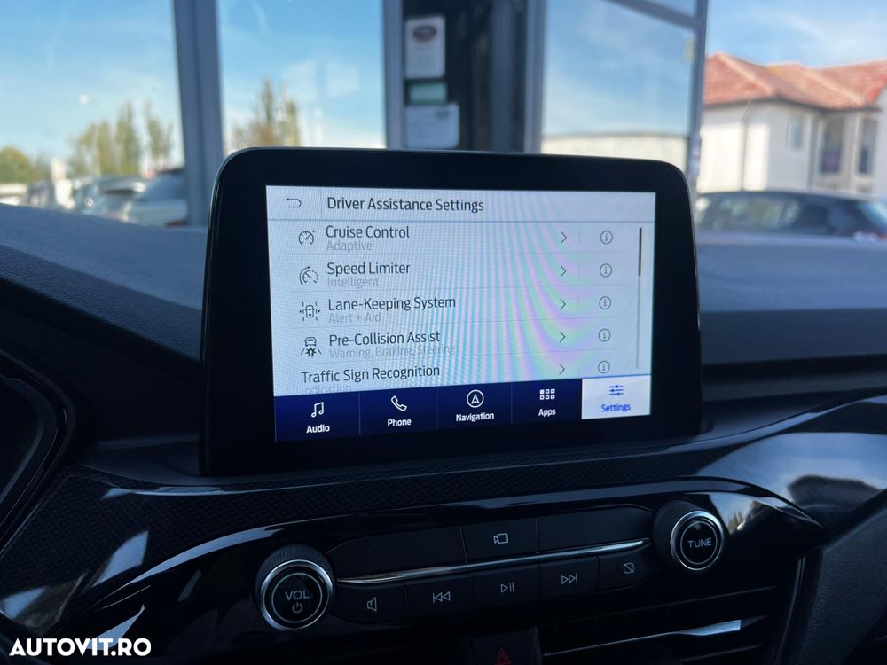 Ford Kuga 2.5 Duratec FHEV ST-LINE - 29