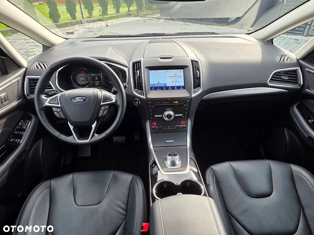 Ford S-Max 2.5 Duratec FHEV TITANIUM - 19