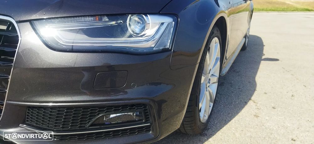 Audi A4 Avant 2.0 TDI S-line - 27