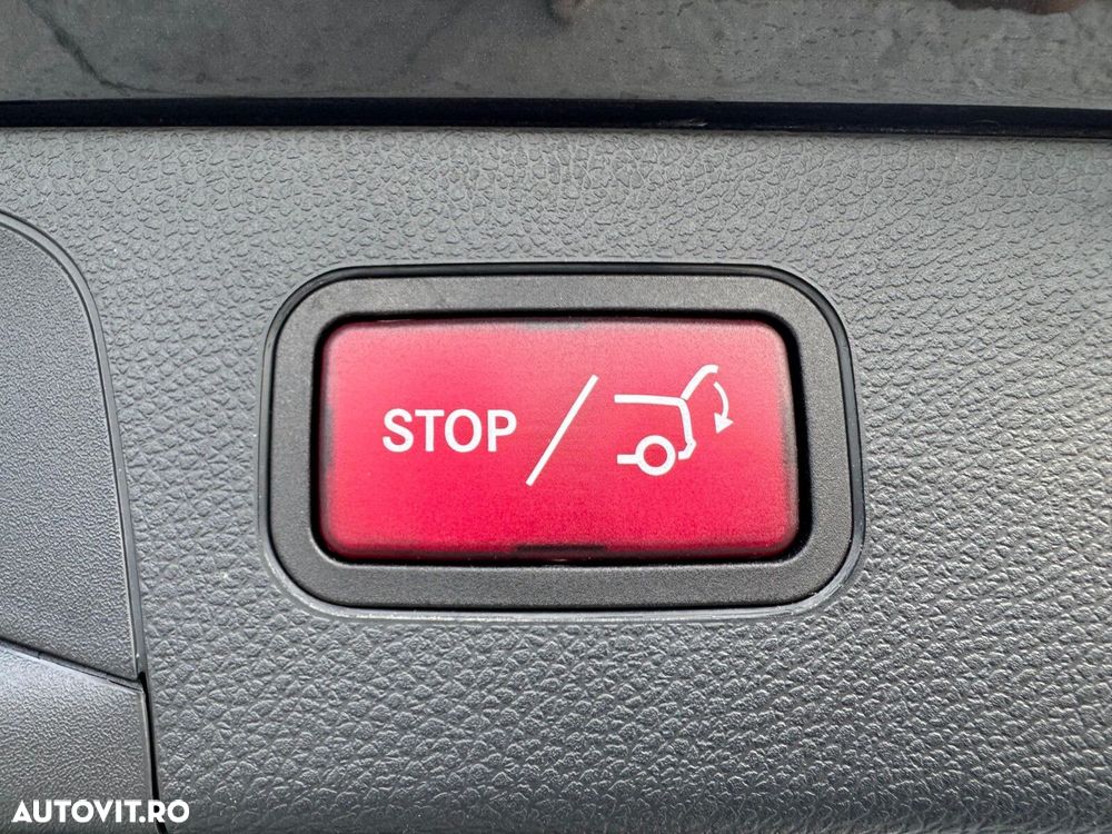 Mercedes-Benz GLC 200 4MATIC 9G-TRONIC - 28