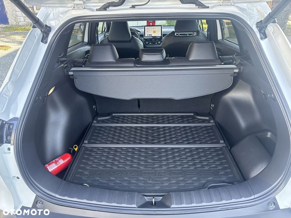 Toyota Corolla Cross 2.0 Hybrid Premiere Edition AWD - 19
