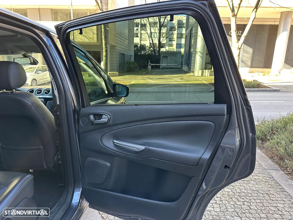 Ford S-Max 2.0 TDCi Titanium 7L Aut.149g - 23