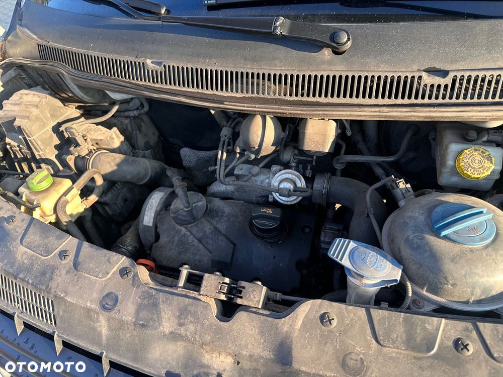 Volkswagen Transporter - 16