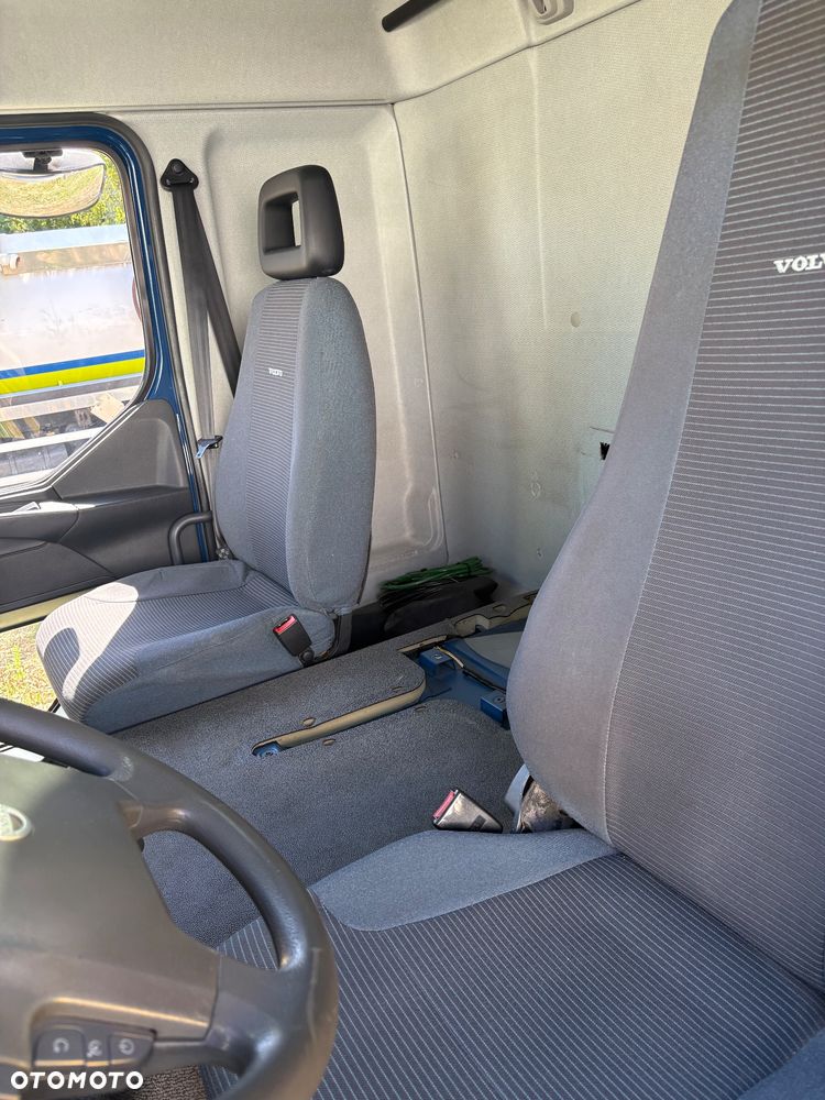 Volvo FL 240 - 28