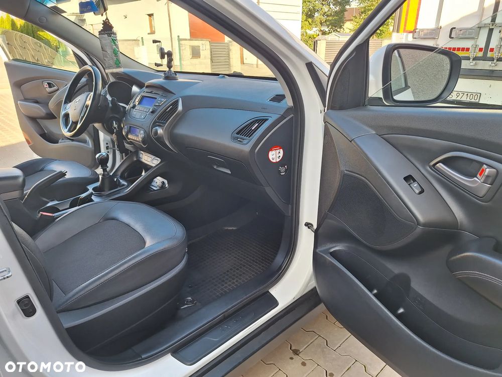 Hyundai ix35 1.6 2WD blue Style - 17