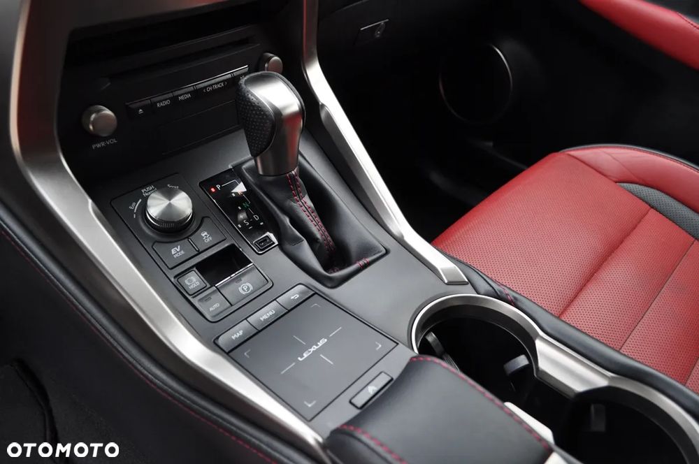 Lexus NX 300h F Sport Edition AWD - 22