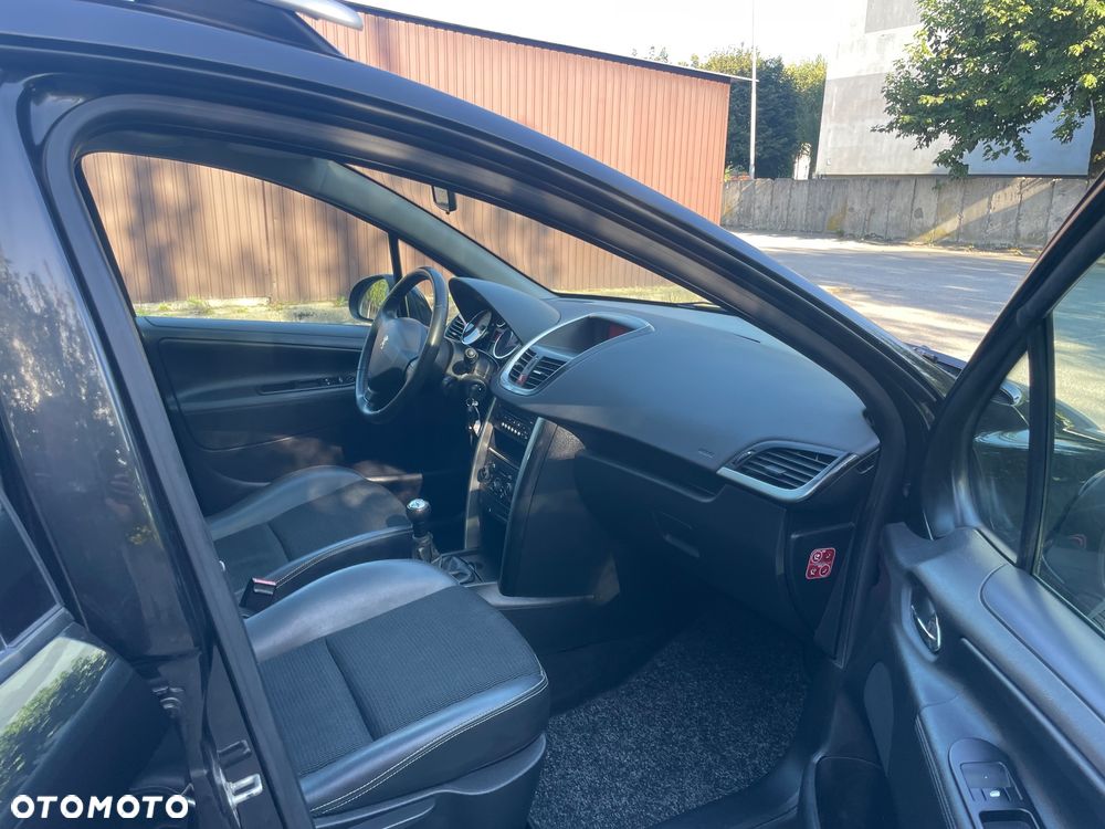 Peugeot 207 120 VTi Premium - 21