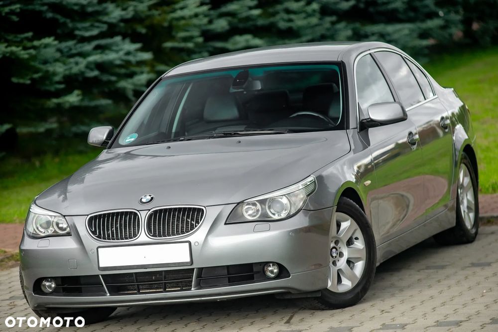 BMW Seria 5 525i - 4