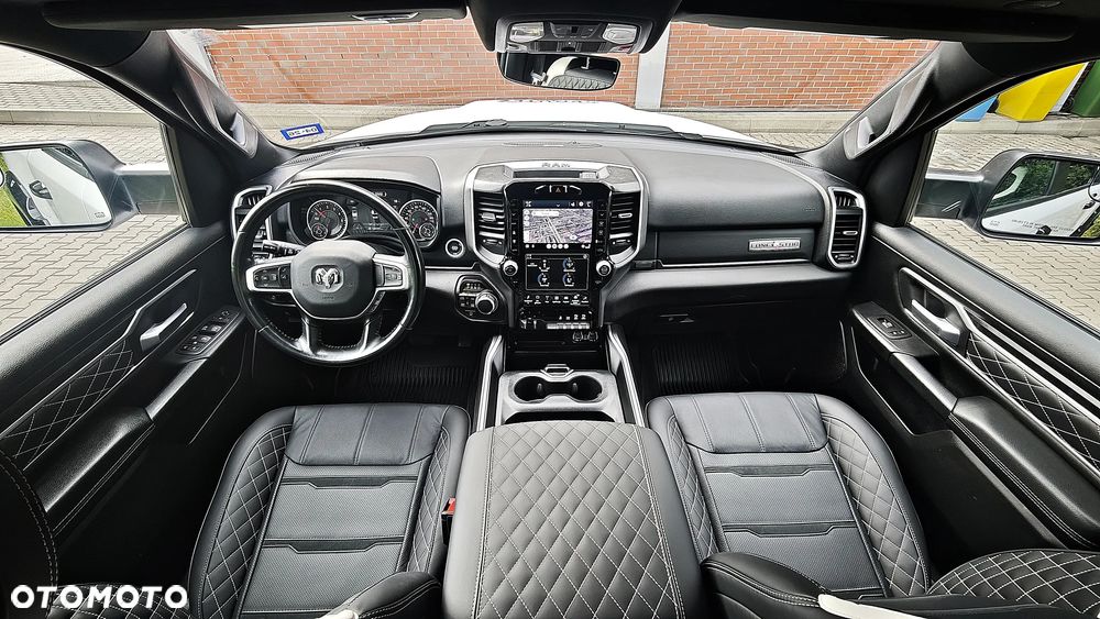 RAM 1500 5.7 Crew Cab Shortbed Bighorn Black - 5