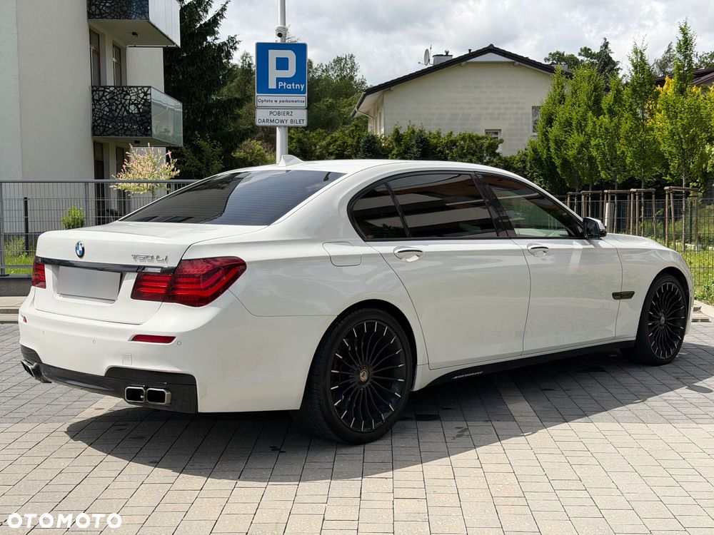 BMW Seria 7 - 12