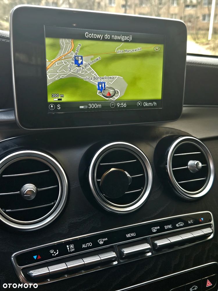 Mercedes-Benz Klasa C 200 7G-TRONIC - 26