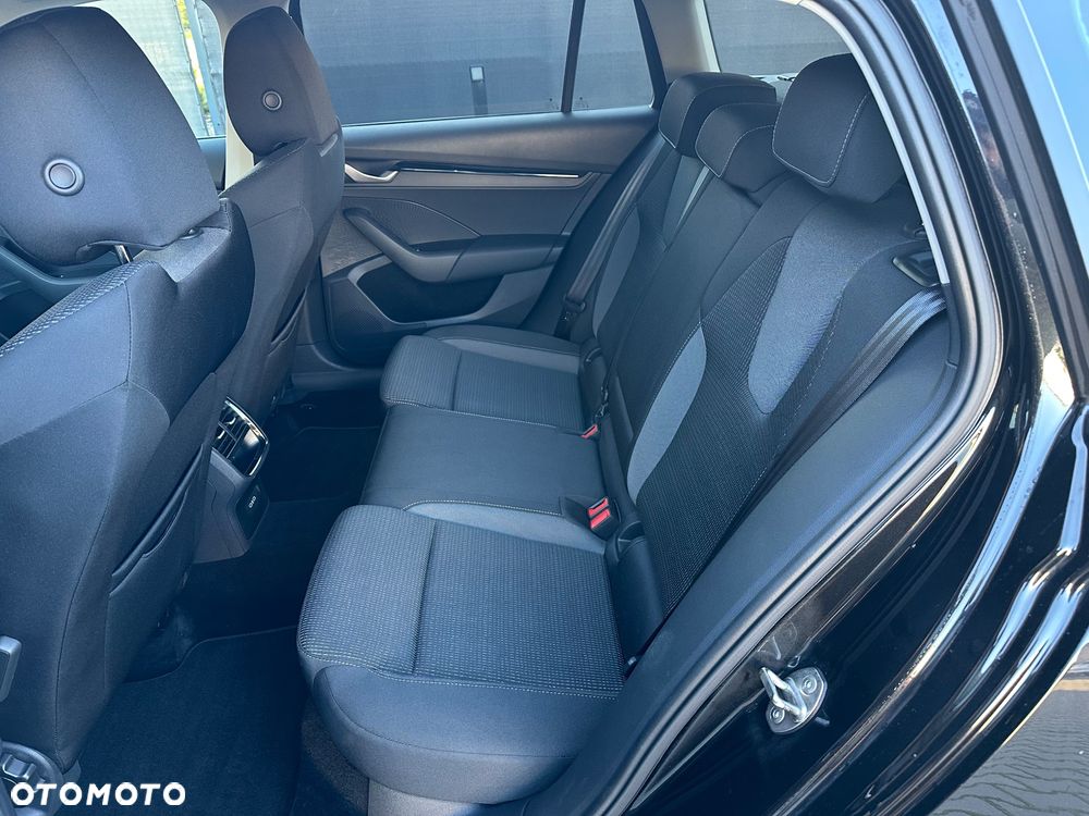 Skoda Octavia 1.5 TSI mHEV DSG Selection - 32