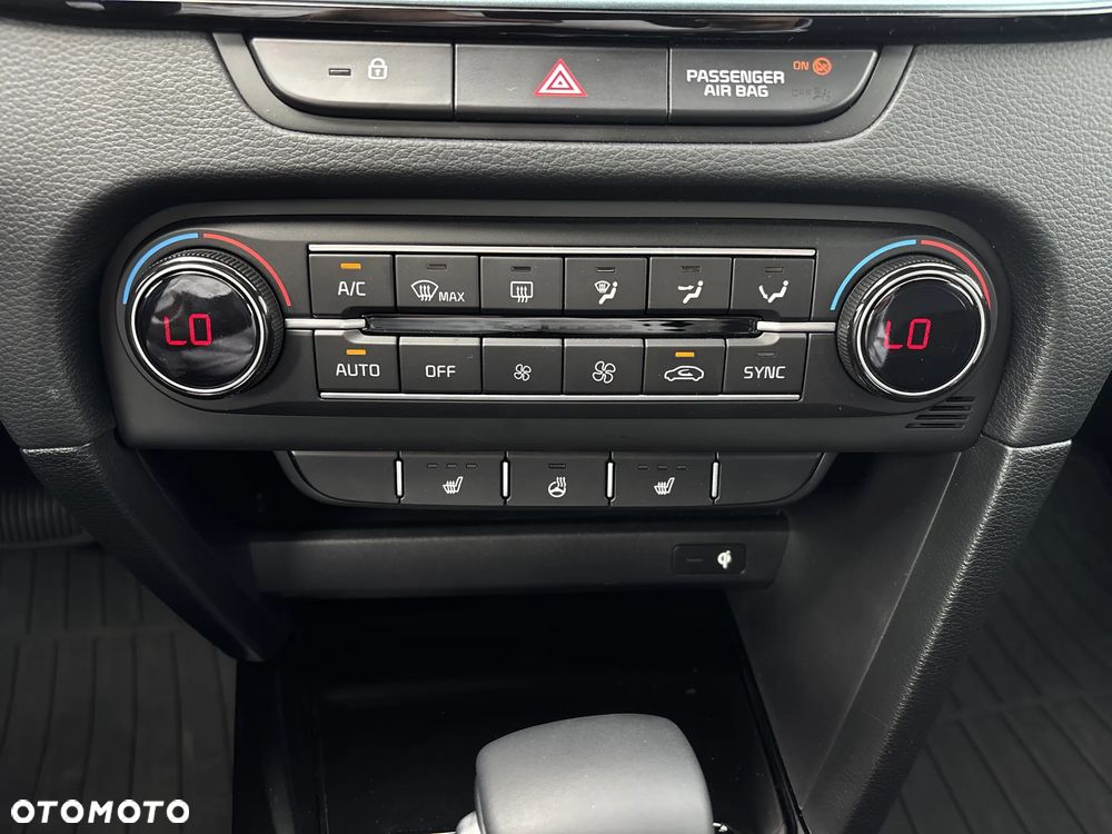Kia XCeed 1.6 T-GDI Tribute DCT - 17