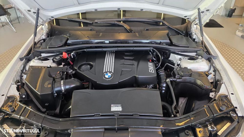 BMW 318 d Sport - 27