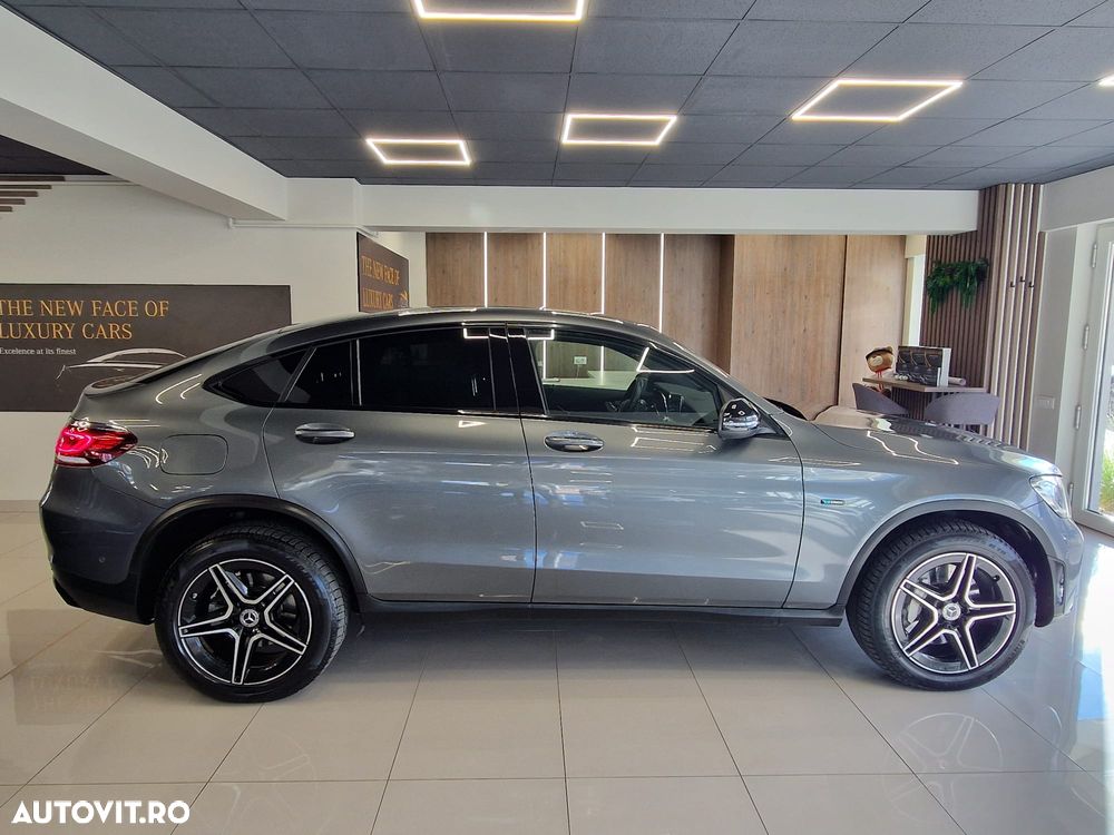 Mercedes-Benz GLC Coupe 300 de 4Matic 9G-TRONIC - 6