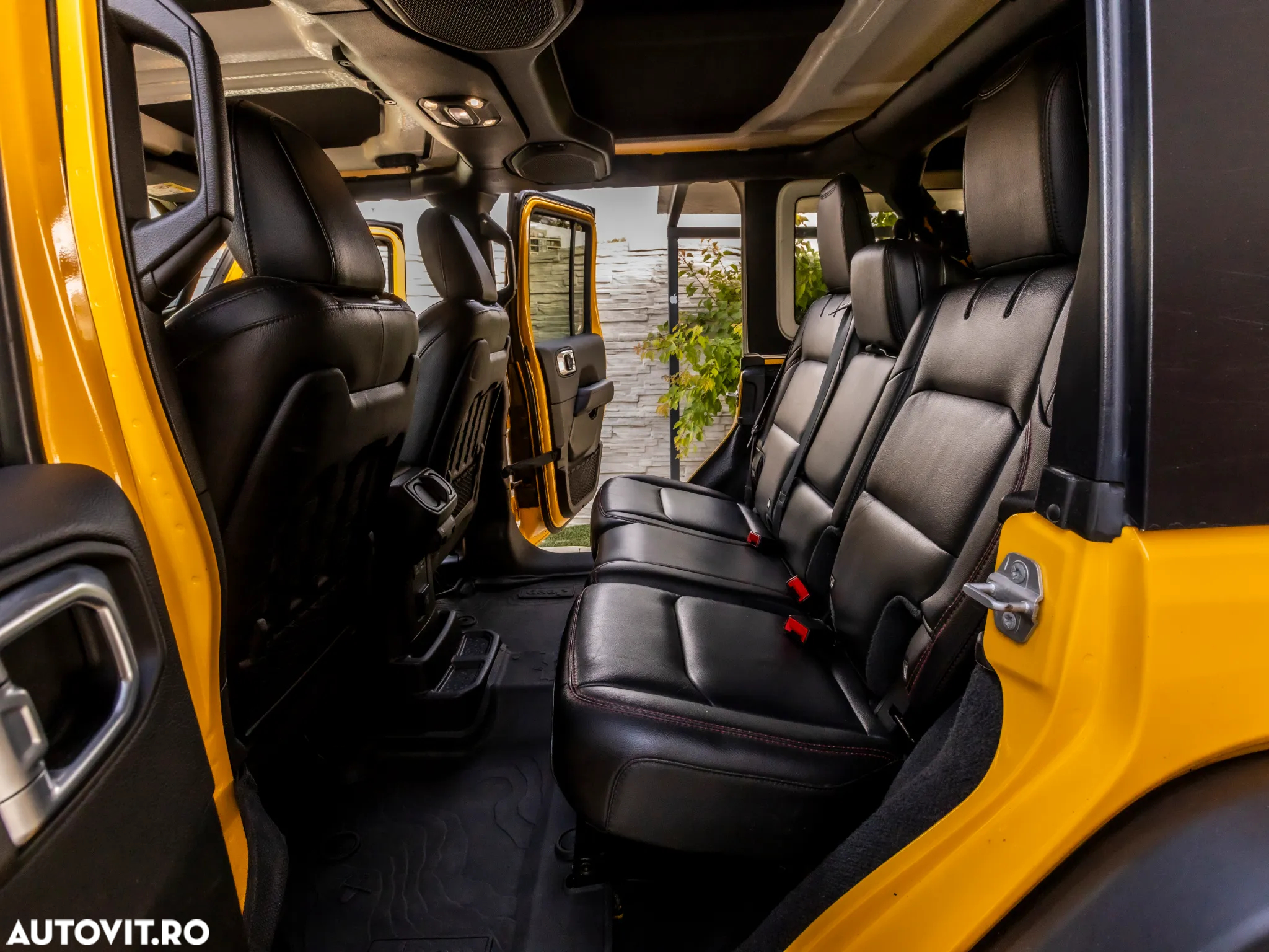 Jeep Wrangler Unlimited 2.0 Turbo AT8 Rubicon - 18