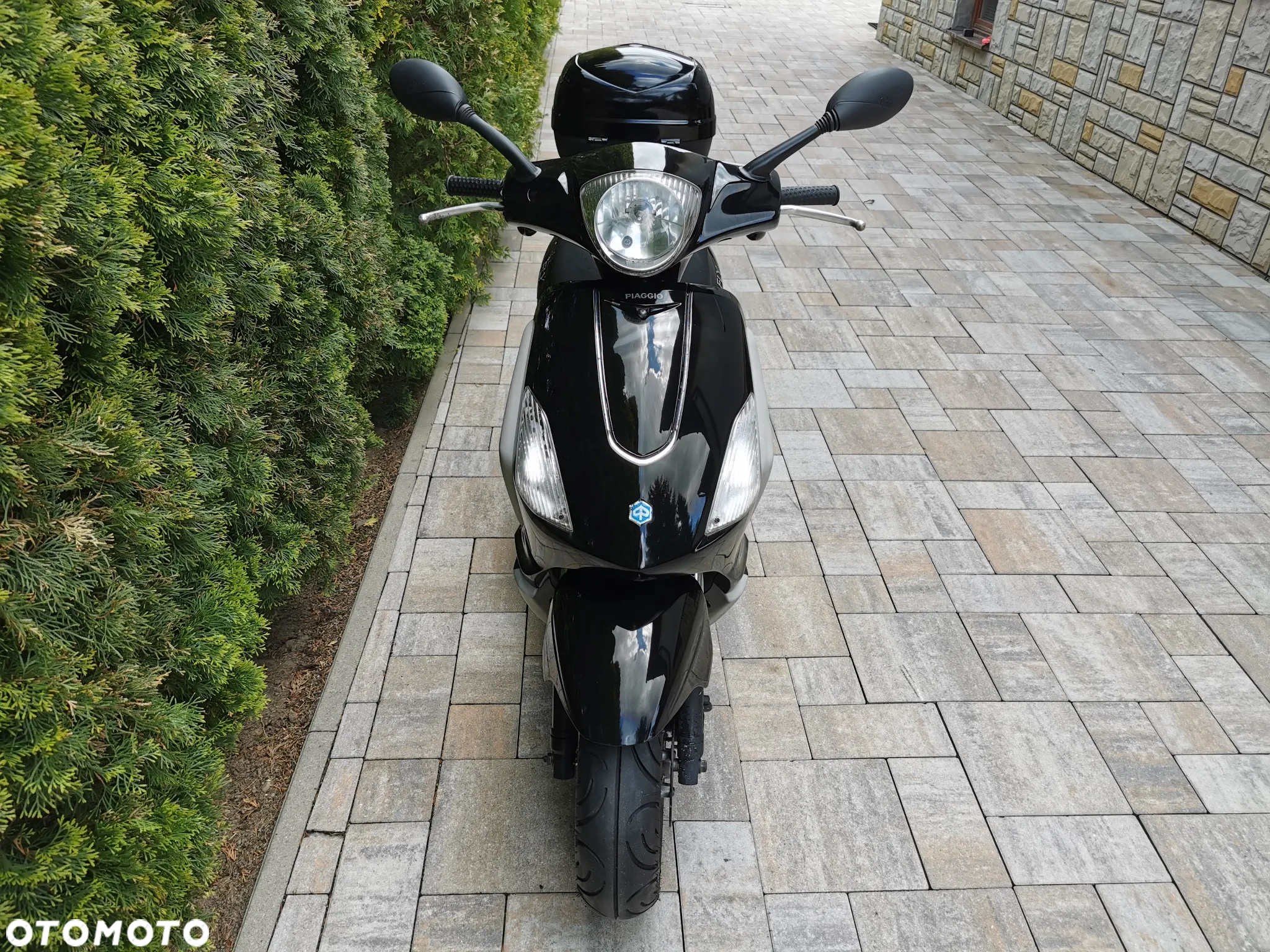 Piaggio FLY - 7