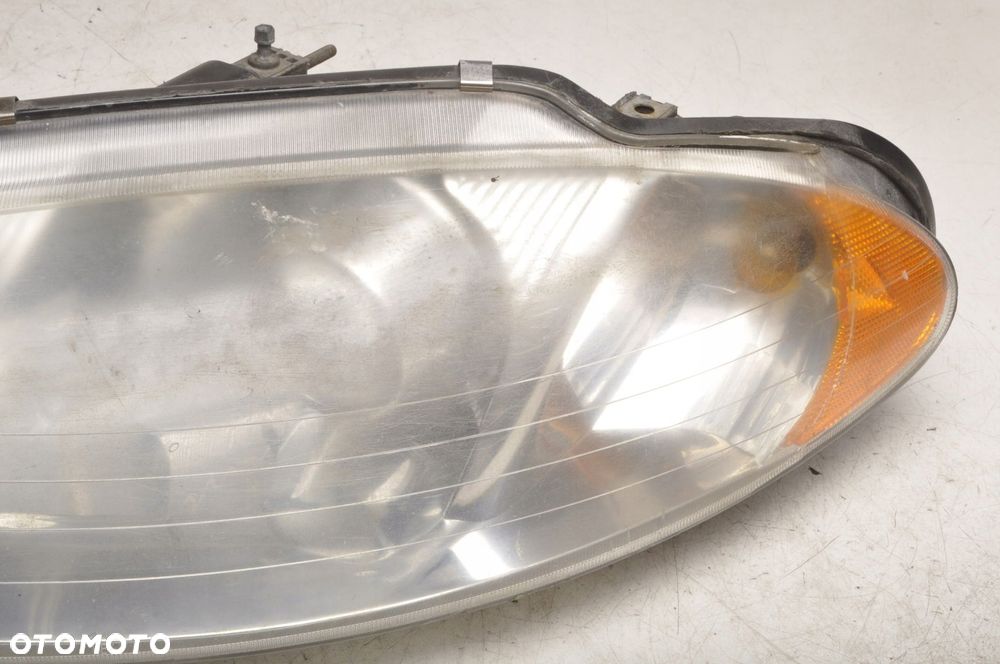 CHRYSLER INTREPID LAMPA LEWA PRZEDNIA EUROPA - 7