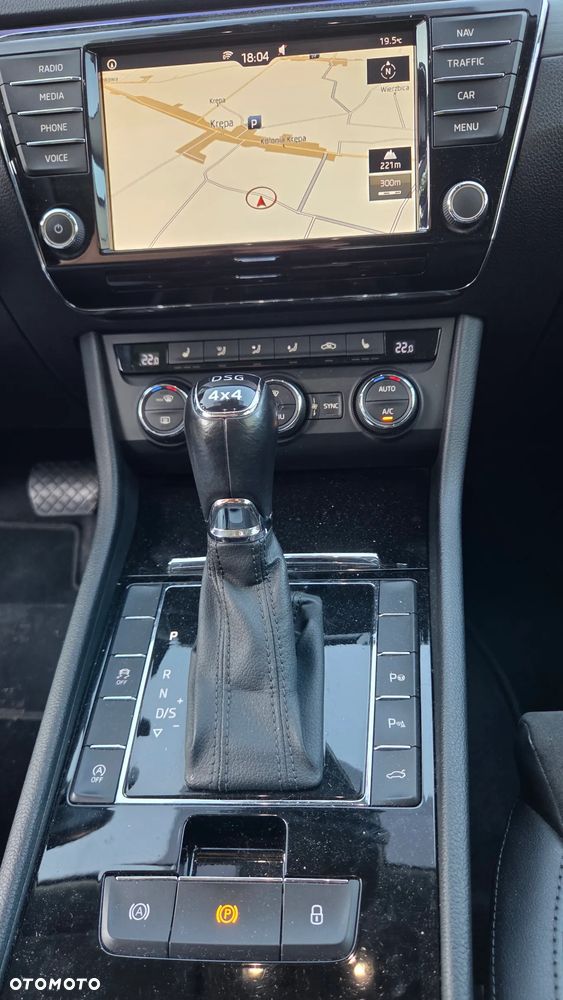 Skoda Superb 2.0 TSI 4x4 DSG SportLine - 21