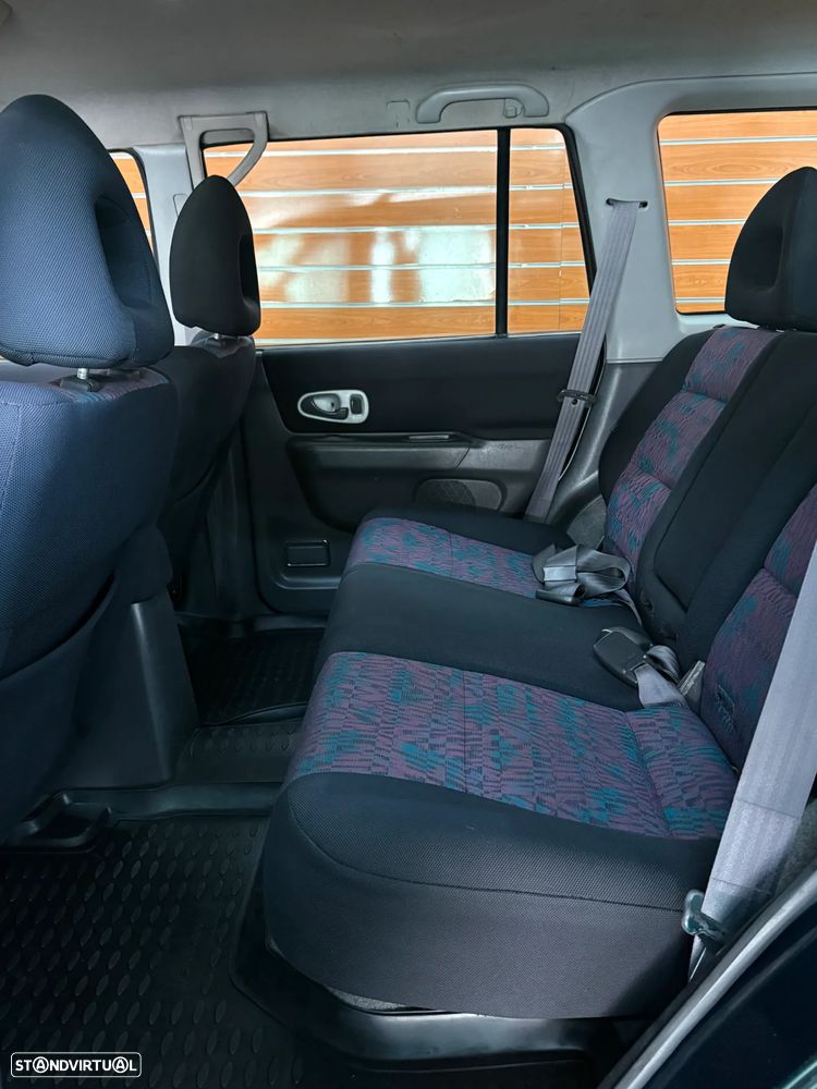 Mitsubishi Pajero Sport 2.5 TD GLS - 11