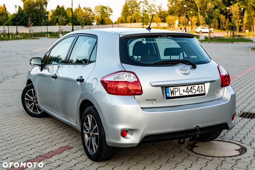 Toyota Auris 1.4 D-4D Luna EU5 - 3