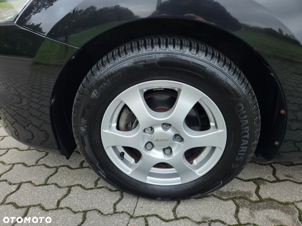 Toyota Auris 1.33 VVT-i Terra Start - 11