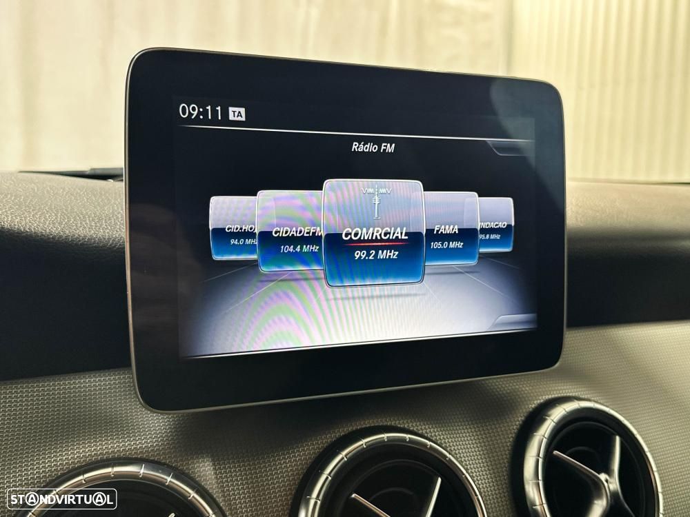 Mercedes-Benz CLA 200 d 4Matic 7G-DCT UrbanStyle Edition - 46