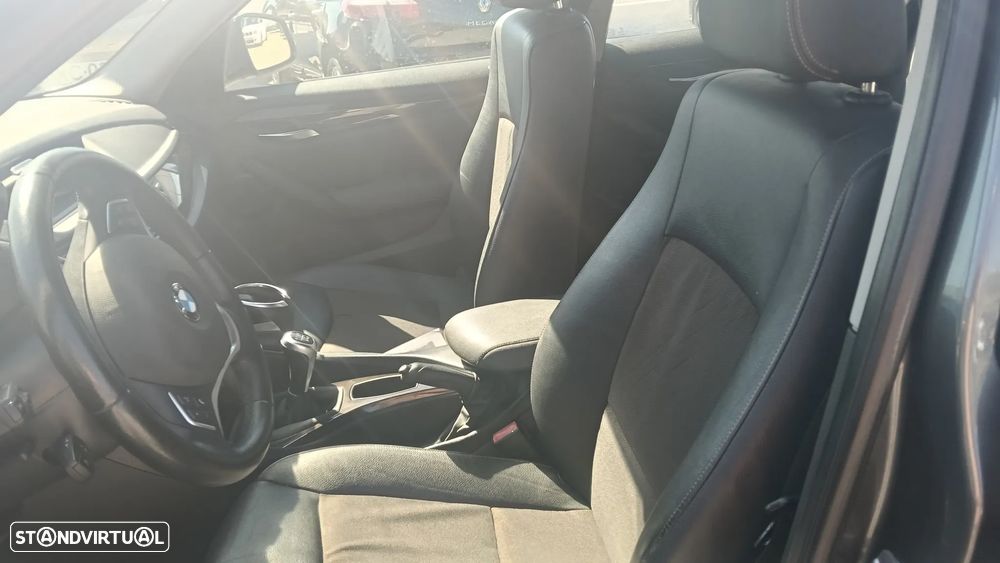 BMW X1 16 d sDrive Line Sport - 8