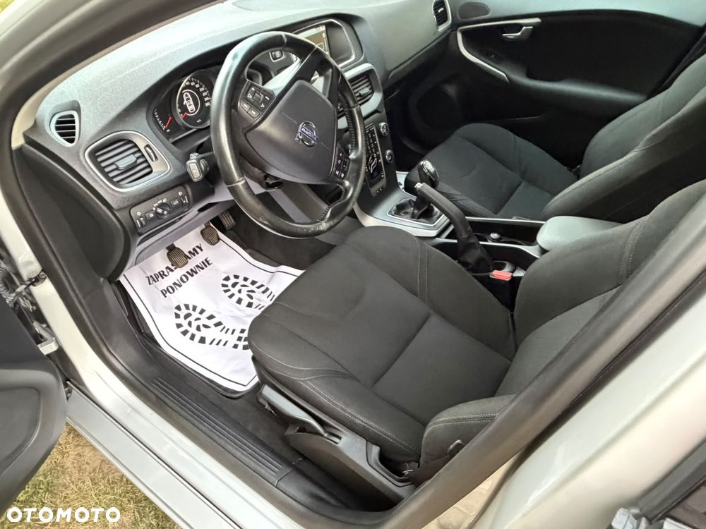 Volvo V40 D2 Kinetic - 8