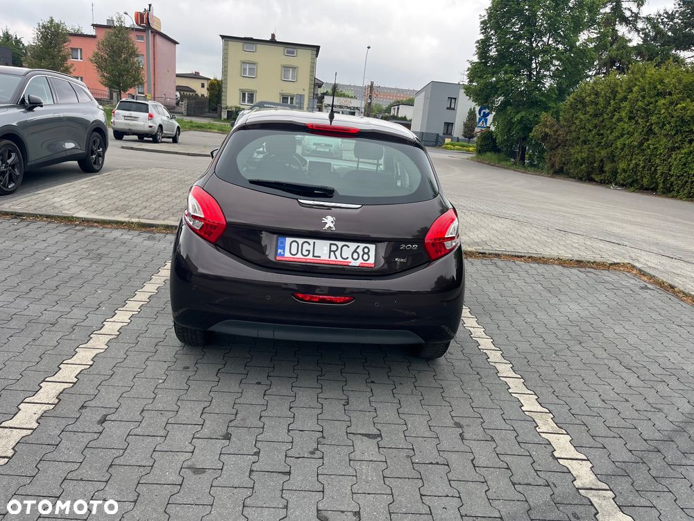 Peugeot 208 95 VTI Allure - 8
