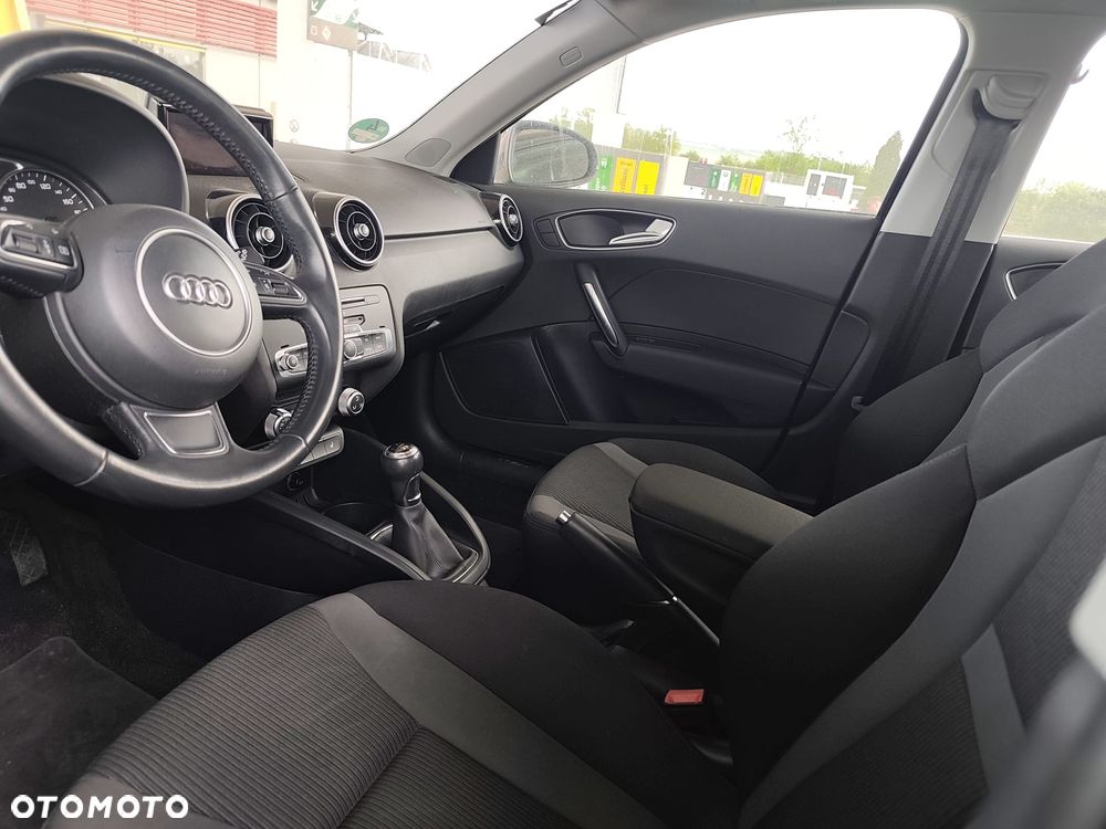 Audi A1 Sportback 1.0 TFSI ultra sport - 17