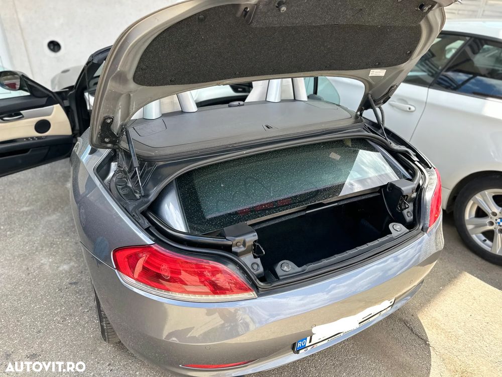 BMW Z4 sDrive23i - 9