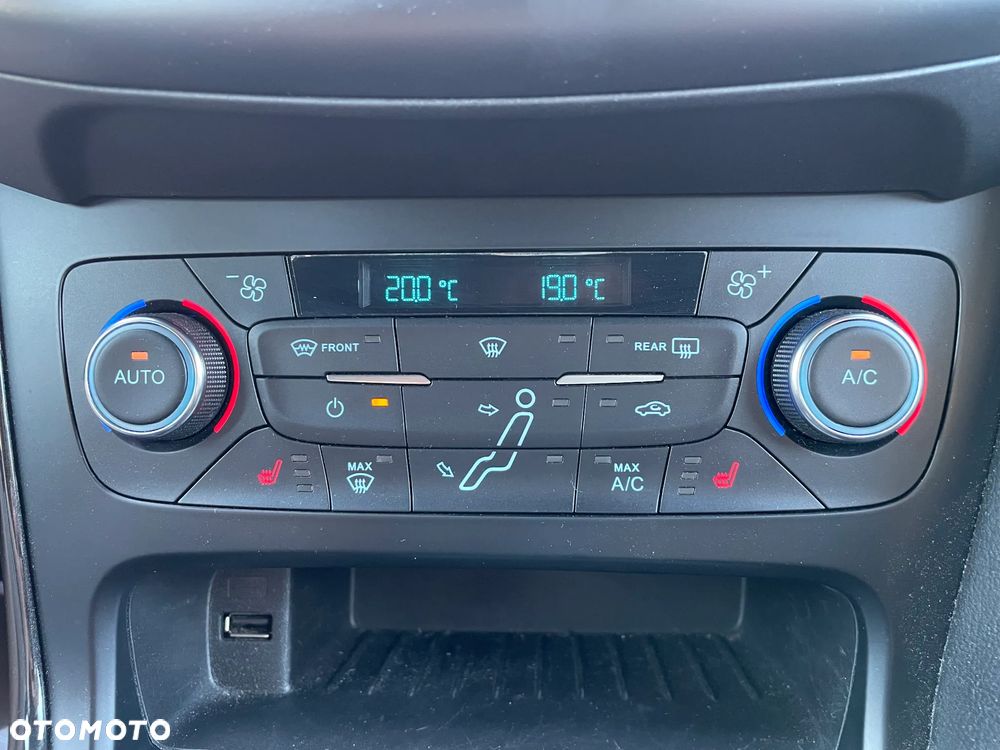 Ford Focus 1.0 EcoBoost Titanium ASS PowerShift - 25